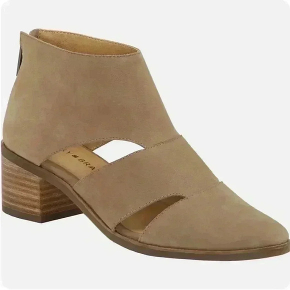 NWT Lucky Brand Cutout Booties LK-Ralwan dove barclay size 6 medium - Picture 1 of 7